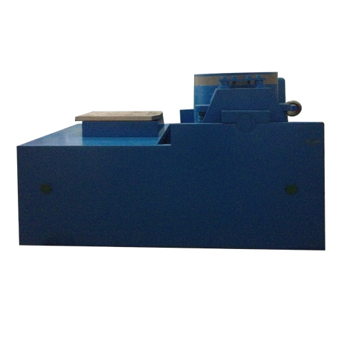 中創(chuàng)儀器生產(chǎn)的振動(dòng)臺(tái)正面圖